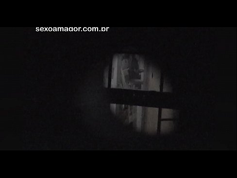 ❤️ Lourinho é secretamente filmado por um voyeur de bairro escondido atrás de tijolos ocos Porno de qualidade em nós pt-br.nudexxx.ru ❌