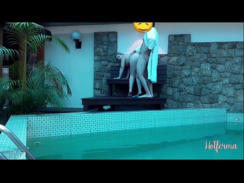 ❤️ Chefe convida empregada para a piscina, mas não conseguiu resistir a um Porno de qualidade em nós pt-br.nudexxx.ru ❌
